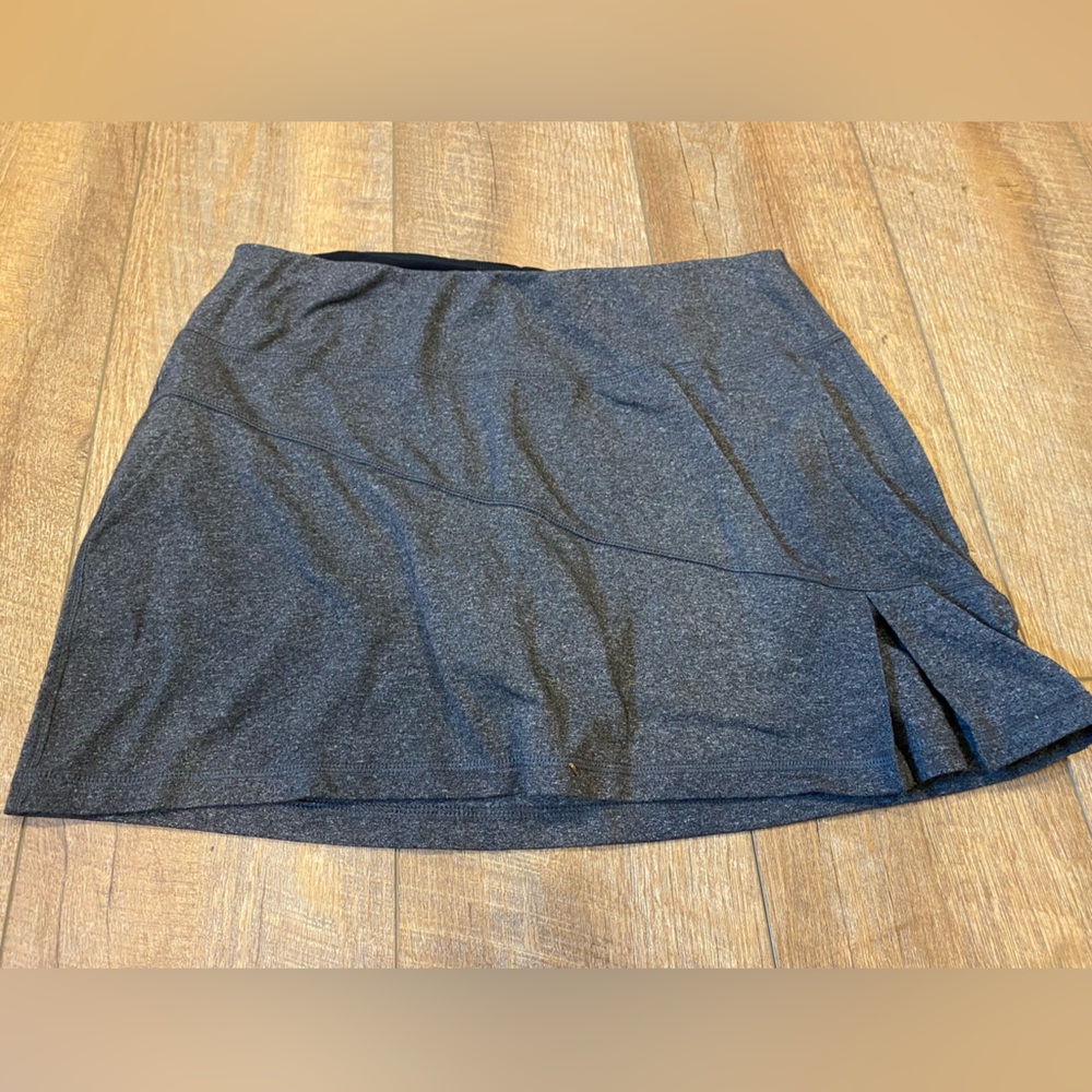 Women's Dark Gray Athletic Skort with Side Slit